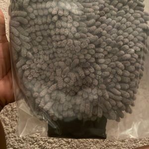 New Microfiber Grooming Mit